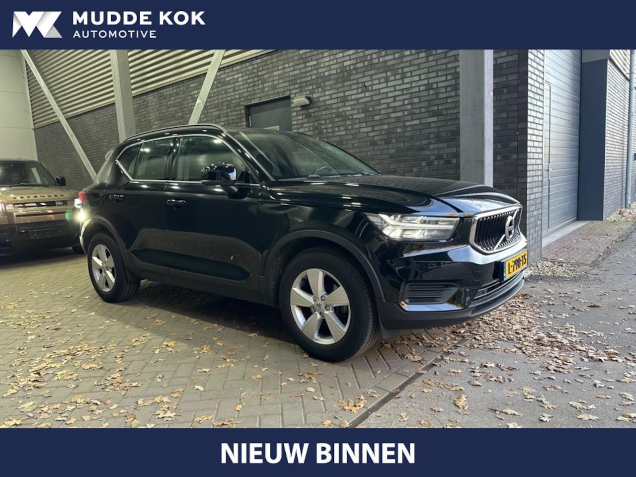 Volvo XC40 - T2 Momentum | Stoel+Stuurverwarming | Camera | Apple Carplay | DAB | Elektrische Achterkle - AutoWereld.nl