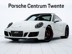 Porsche 911 - Carrera 4 GTS