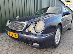 Mercedes-Benz E-klasse - 240 Avantgarde met Nieuwe APK