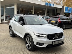 Volvo XC40 - 1.5 T4 211pk Recharge R-Design Pano Keyless ACC / Pilot Assist