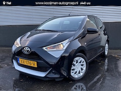 Toyota Aygo - 1.0 VVT-i x-play Automaat, Apple Carplay en/of Android auto Navigatie, Achteruitrijcamera,