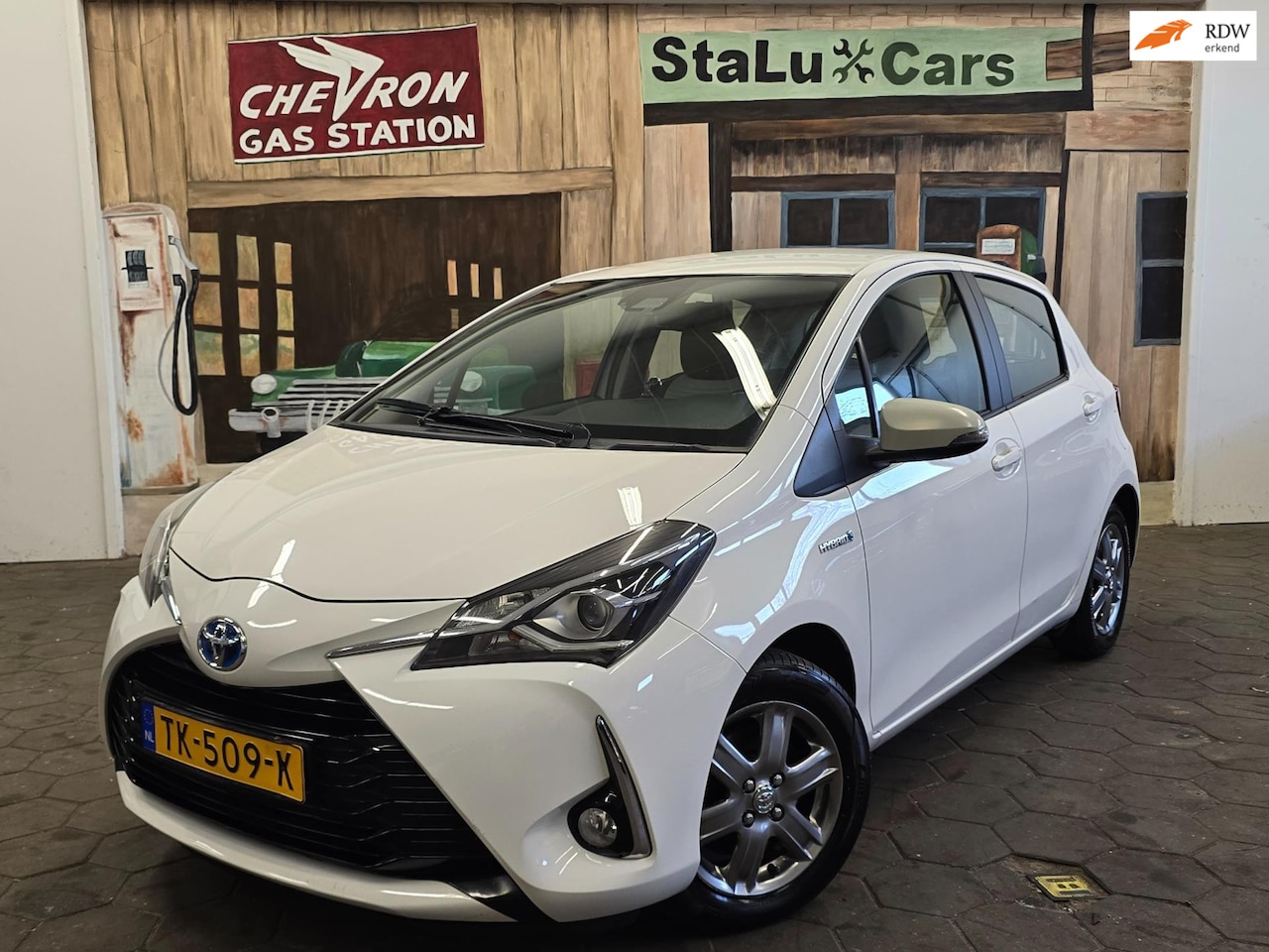 Toyota Yaris - 1.5 Hybrid Design/AIRCO/CAMERA/APK 10-2026/ - AutoWereld.nl