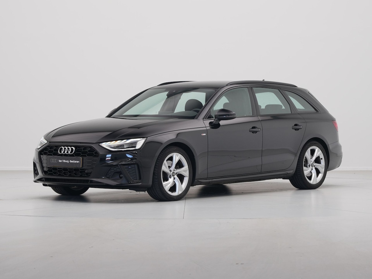 Audi A4 Avant - 35 TFSI S Line edition Navigatie Pdc Clima Cruise - AutoWereld.nl