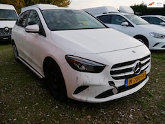Mercedes-Benz B-klasse - 200d AUT * EX POLITIE ---- ENGINE DEFECT * MARGE CAR