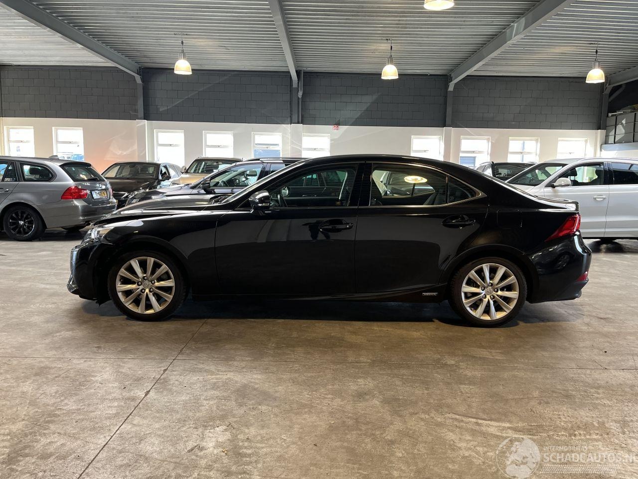 Lexus IS - 300h Luxury 93.000 KM NAP!