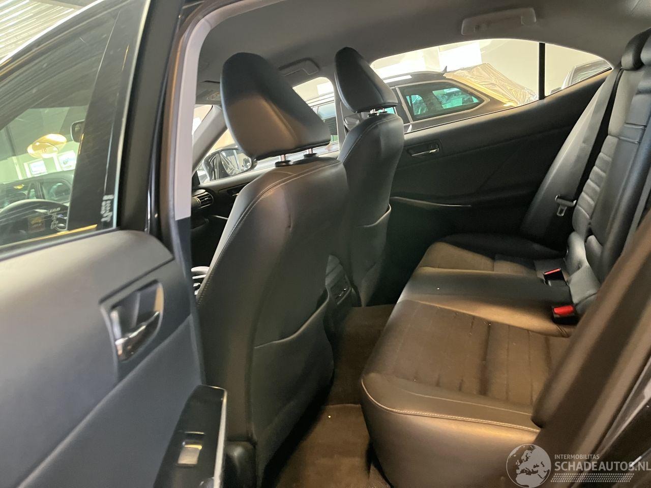 Lexus IS - 300h Luxury 93.000 KM NAP!