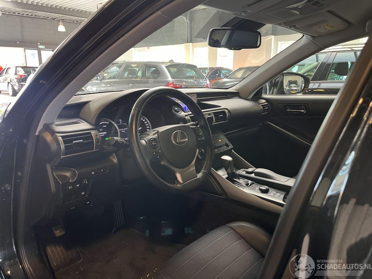 Lexus IS - 300h Luxury 93.000 KM NAP!