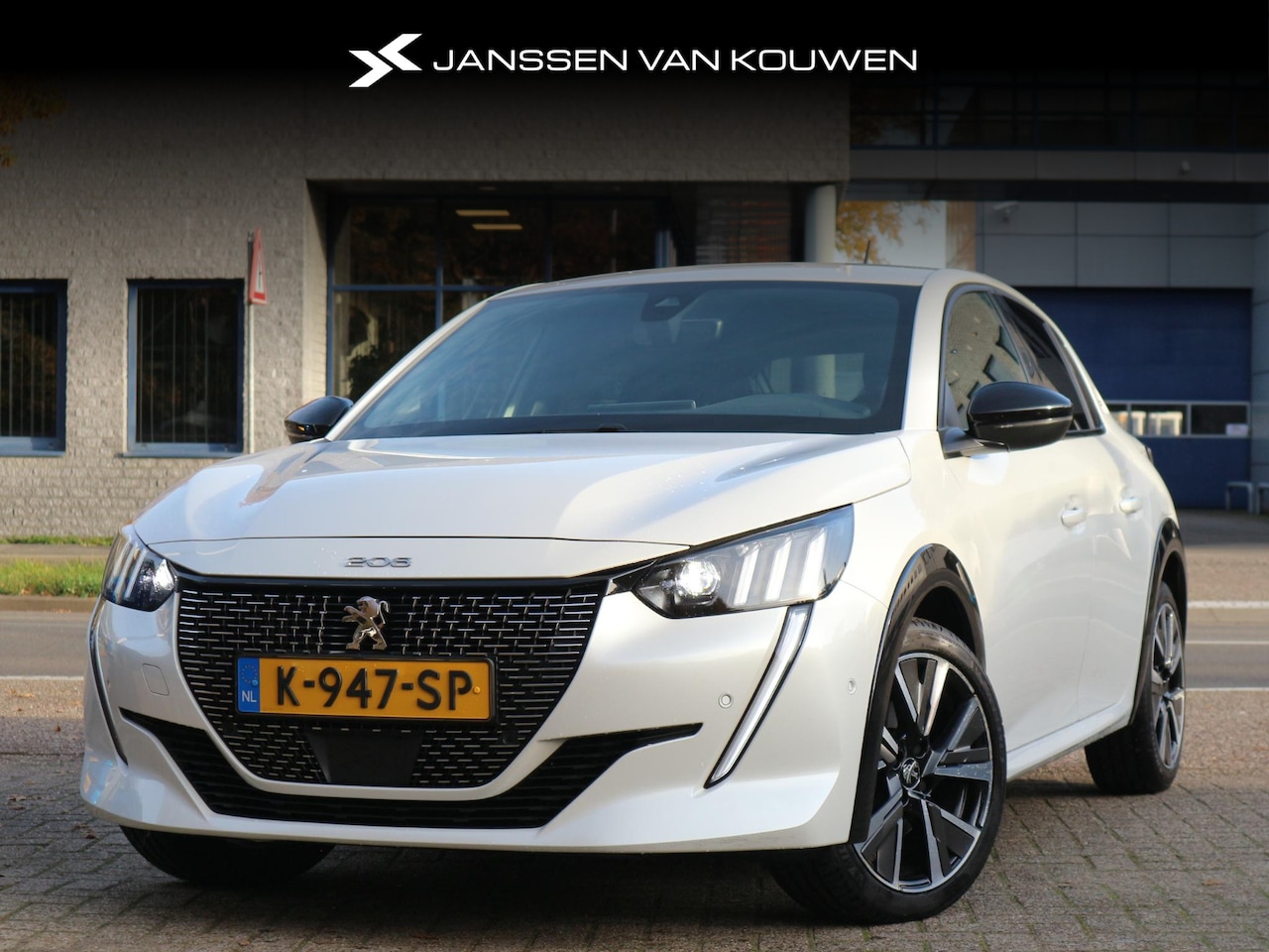 Peugeot 208 - 1.2 PureTech GT / Keyless / Camera / Apple Carplay - AutoWereld.nl