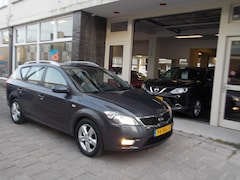 Kia Cee'd Sporty Wagon - 1.4 CVVT Navigator Plus Pack NAVI CAMERA CRUISE TREKHAAK 81 DKM