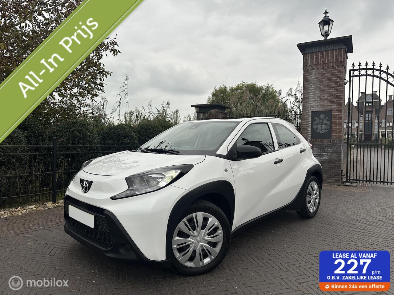 Toyota Aygo X - 1.0 VVT-i MT Play Navi GARANTIE - AutoWereld.nl