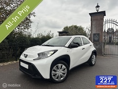 Toyota Aygo X - 1.0 VVT-i MT Play Navi GARANTIE