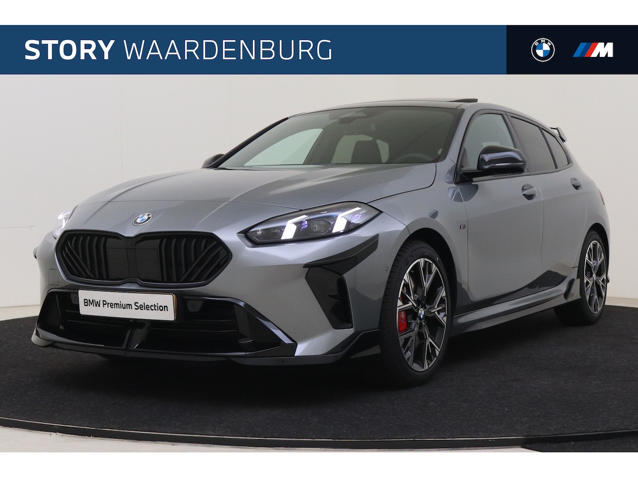 BMW 1-serie - 120 M Sport Automaat / Panoramadak / Trekhaak / Sportstoelen / M Adaptief onderstel / Comf - AutoWereld.nl