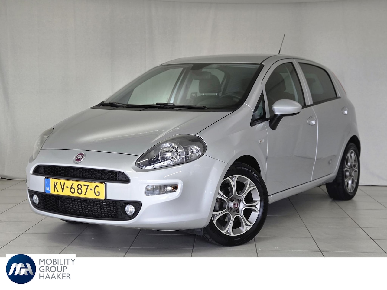 Fiat Punto Evo - 0.9 TwinAir Lounge | Airco | Cruise Control | Navigatie | Dealer Onderhouden - AutoWereld.nl