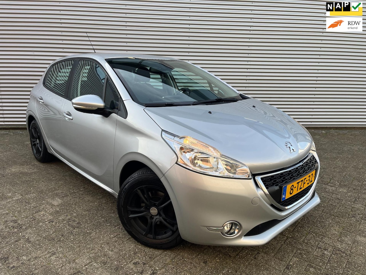 Peugeot 208 - 1.2 VTi Envy|Airco|Cruise|PDC|Nw Distributie| - AutoWereld.nl