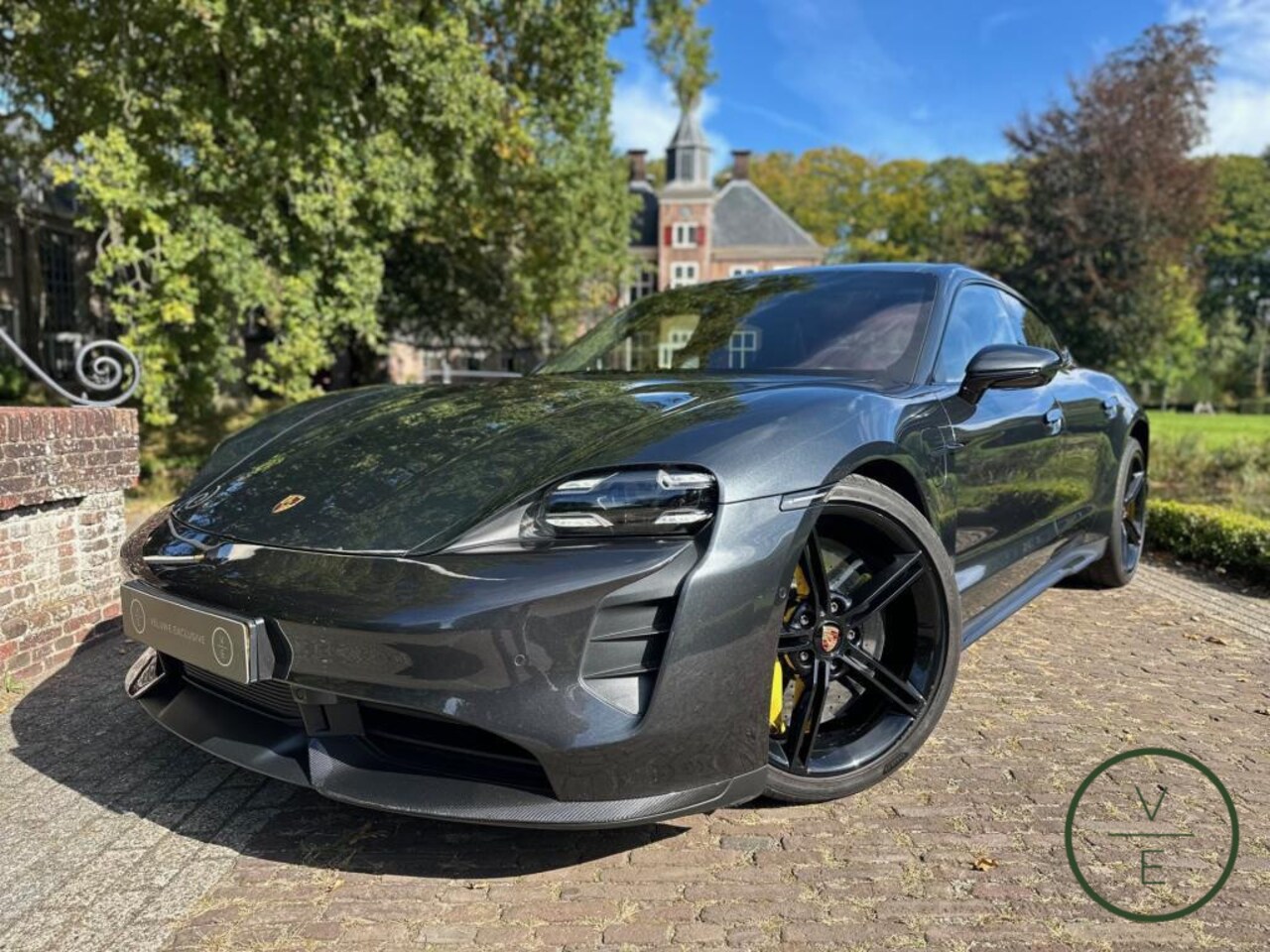 Porsche Taycan - Turbo S | Alcantara | Keramisch | Sport Chrono | Pano | - AutoWereld.nl