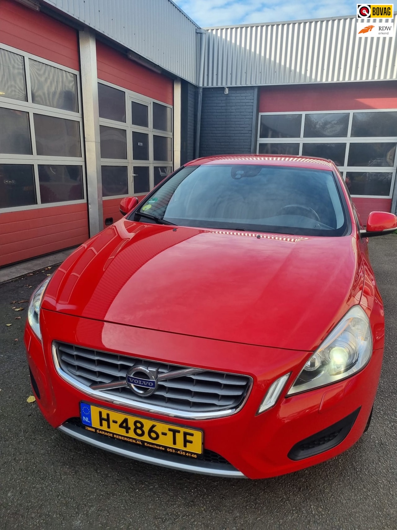 Volvo V60 - 2.0 D3 Kinetic 2.0 D3 Kinetic - AutoWereld.nl