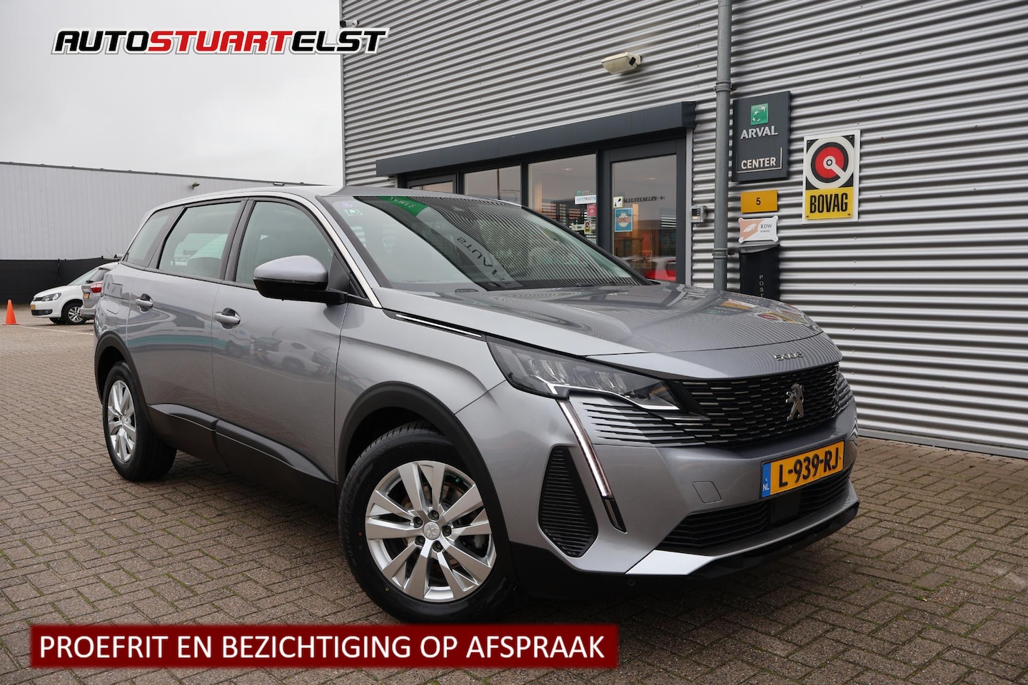 Peugeot 5008 - 1.2 Active 1e Eigenaar | NL-Auto | Dealer Onderh | 7-Persoons | Trekhaak | Leder | Camera - AutoWereld.nl