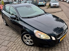 Volvo V60 - 1.6 T4 Momentum