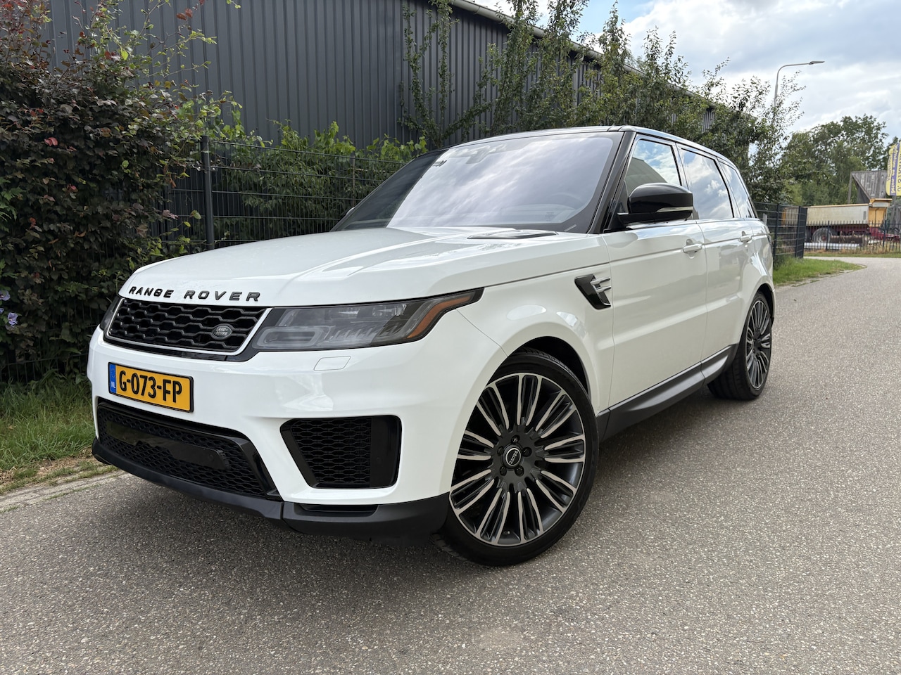 Land Rover Range Rover Sport - 3.0 Si6 HSE Luxury / AUTOMAAT / PANORAMADAK / TREKHAAK - AutoWereld.nl