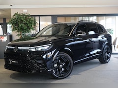 Volkswagen Tiguan - 1.5 eTSI 150PK 2x R-Line Black Style Pano HuD HK IQ Led