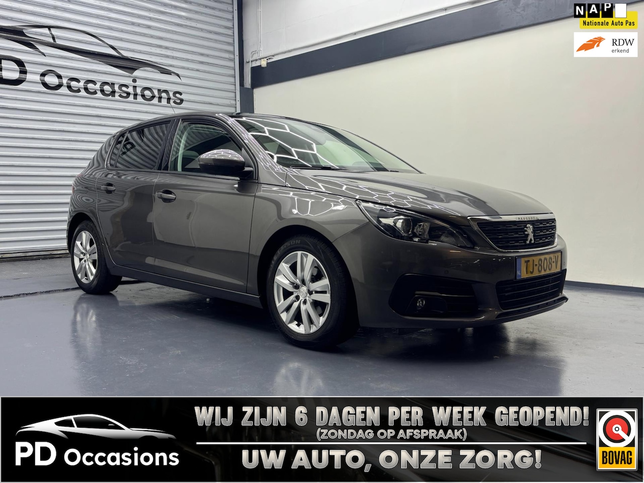 Peugeot 308 - 1.2 PureTech Blue Lease Executive - Pano - Clima - Cruise - Parkeersensoren - AutoWereld.nl