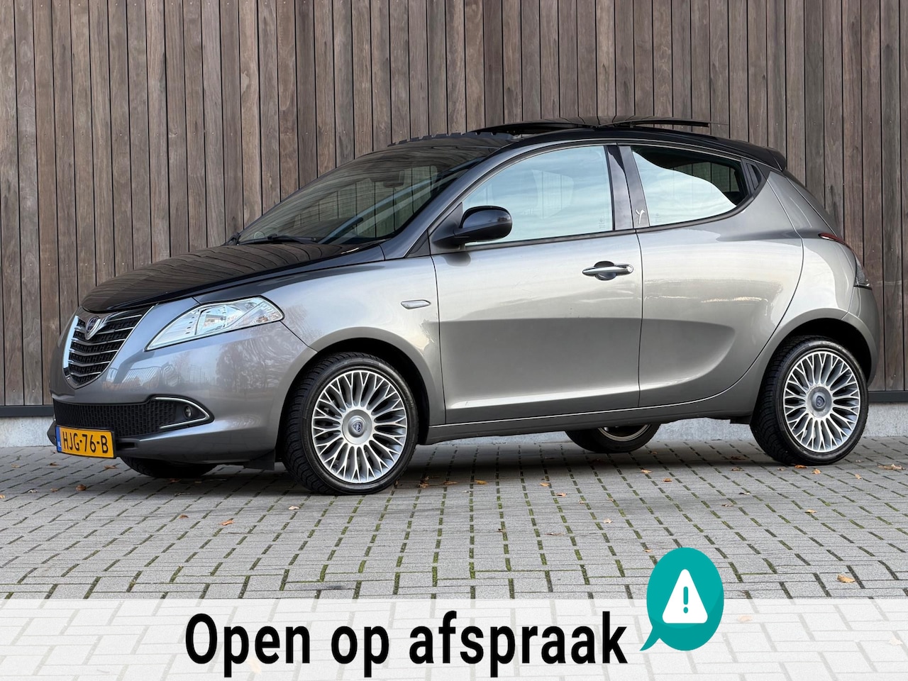 Lancia Y(psilon) - YPSILON 0.9 TwinAir Platinum / Automaat / Schuifdak / - AutoWereld.nl