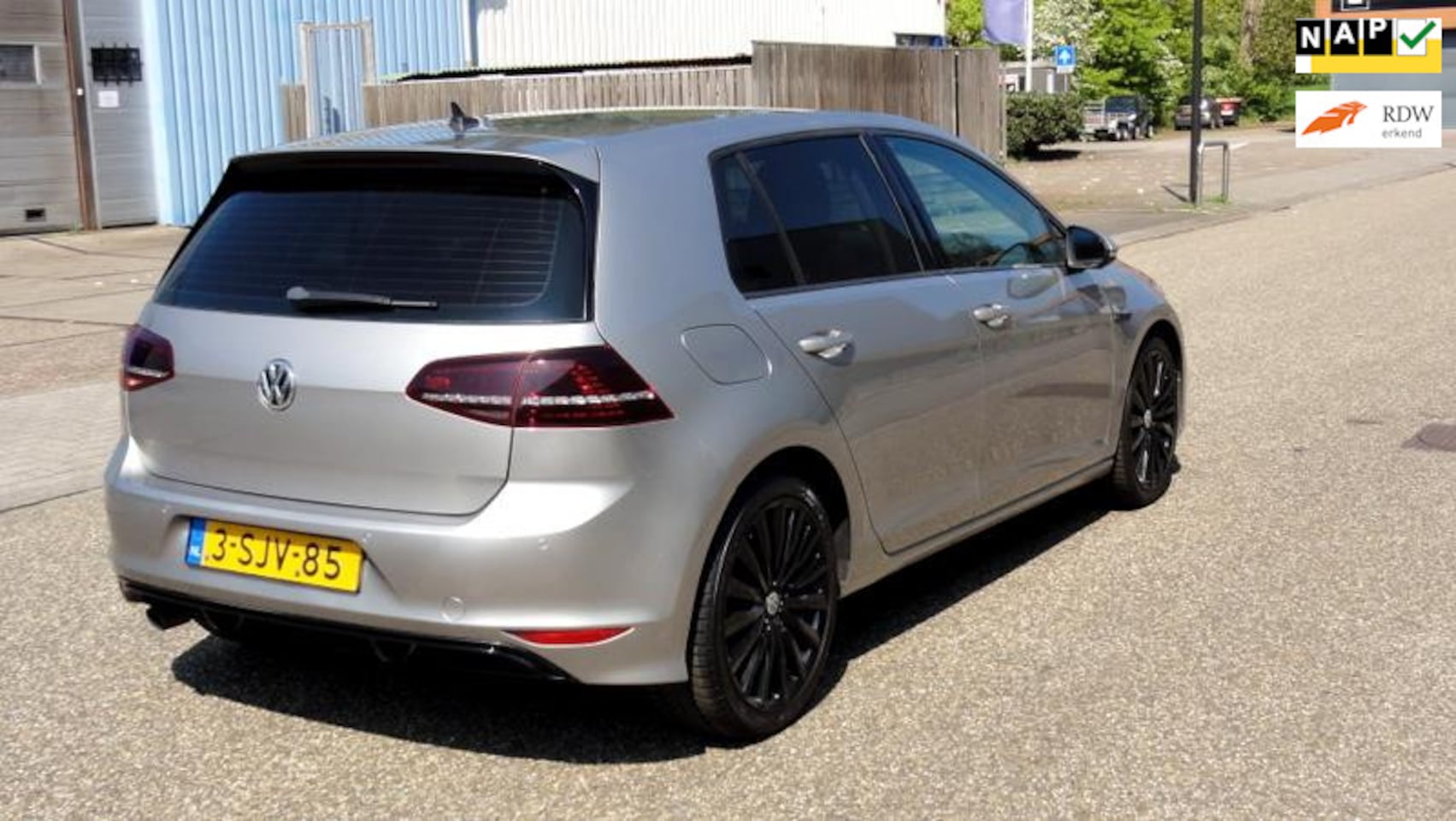 Volkswagen Golf - 1.6TDI 2013 NAP Airco RLuitvoering Apk Nieuw - AutoWereld.nl