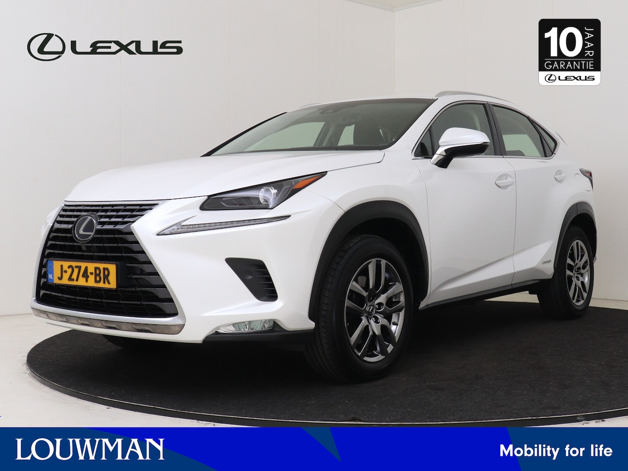 Lexus NX - 300h AWD Sport Edition | Lederen Bekleding | Safety System | Premium Navigatie | - AutoWereld.nl