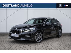 BMW 1-serie - 118i Sport Line Automaat / Sportstoelen / LED / Live Cockpit Professional / Cruise Control