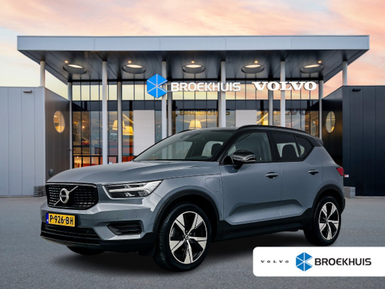Volvo XC40 - T5 Recharge R-Design | 19" | Leder/Nubuck | Panoramadak | Trekhaak | Adaptieve cruise | St - AutoWereld.nl