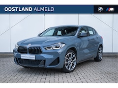 BMW X2 - xDrive25e High Executive M Sport Automaat / Panoramadak / Sportstoelen / Adaptieve LED / A