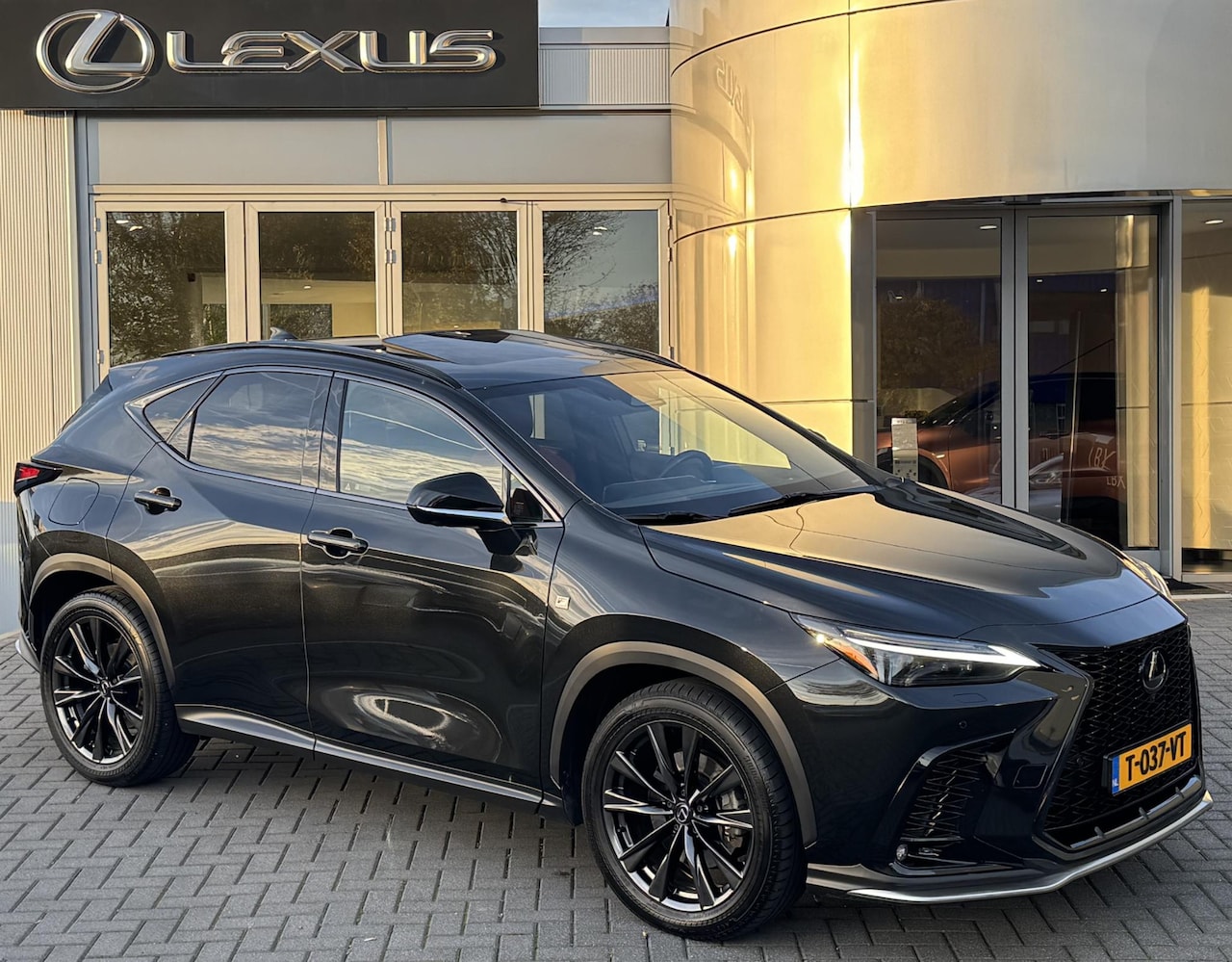 Lexus NX - 450h+ AWD F SPORT Line 450h+ AWD F SPORT Line - AutoWereld.nl