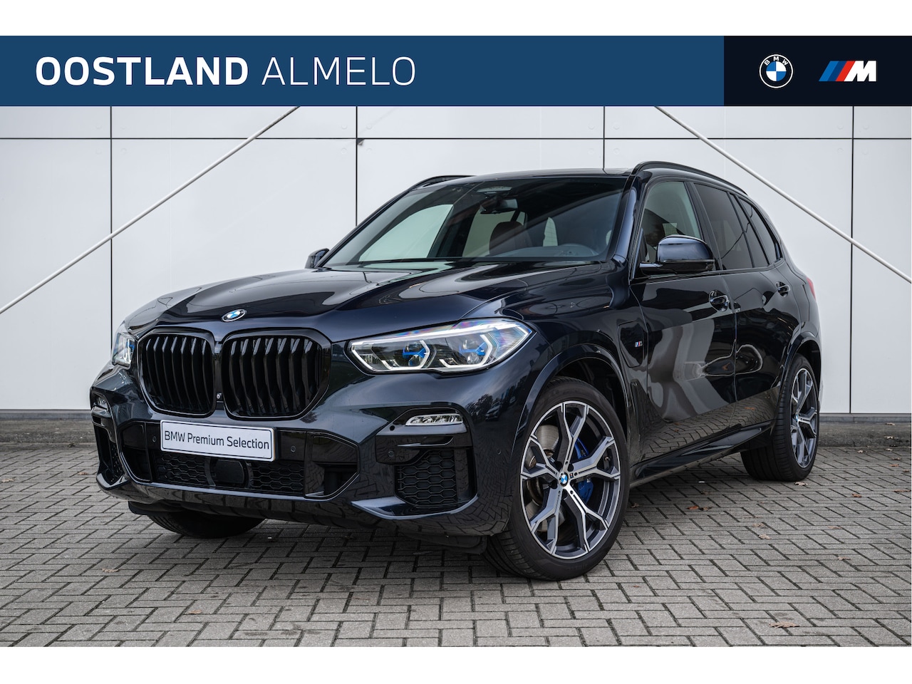 BMW X5 - xDrive45e High Executive M Sport Automaat / Panoramadak / Trekhaak / Sportstoelen / Adapti - AutoWereld.nl