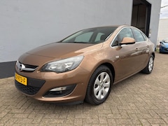 Opel Astra - 1.4 Turbo Edition Automaat - Trekhaak