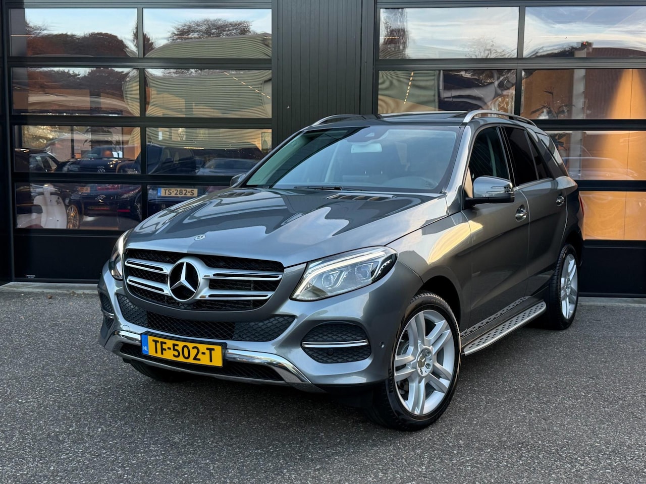 Mercedes-Benz GLE-Klasse - GLE 350D 4-Matic AMG Schuifdak Camera Trekh. - AutoWereld.nl