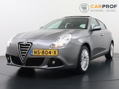 Alfa Romeo Giulietta - 1.4 T Business Executive Leder Navigatie Automaat 170 PK