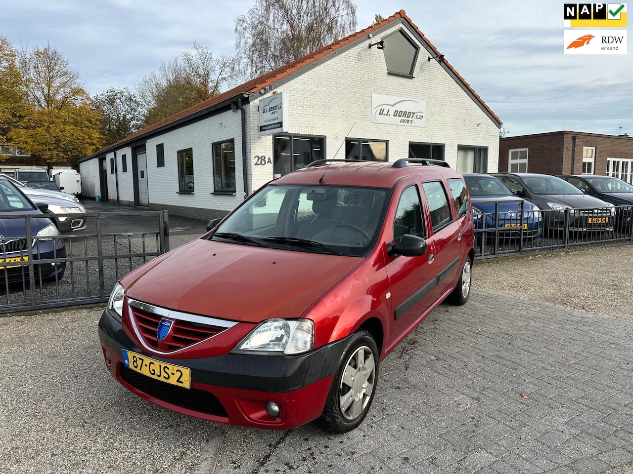 Dacia Logan MCV - 1.6 Lauréate 7p. 1.6 Lauréate 7p. - AutoWereld.nl