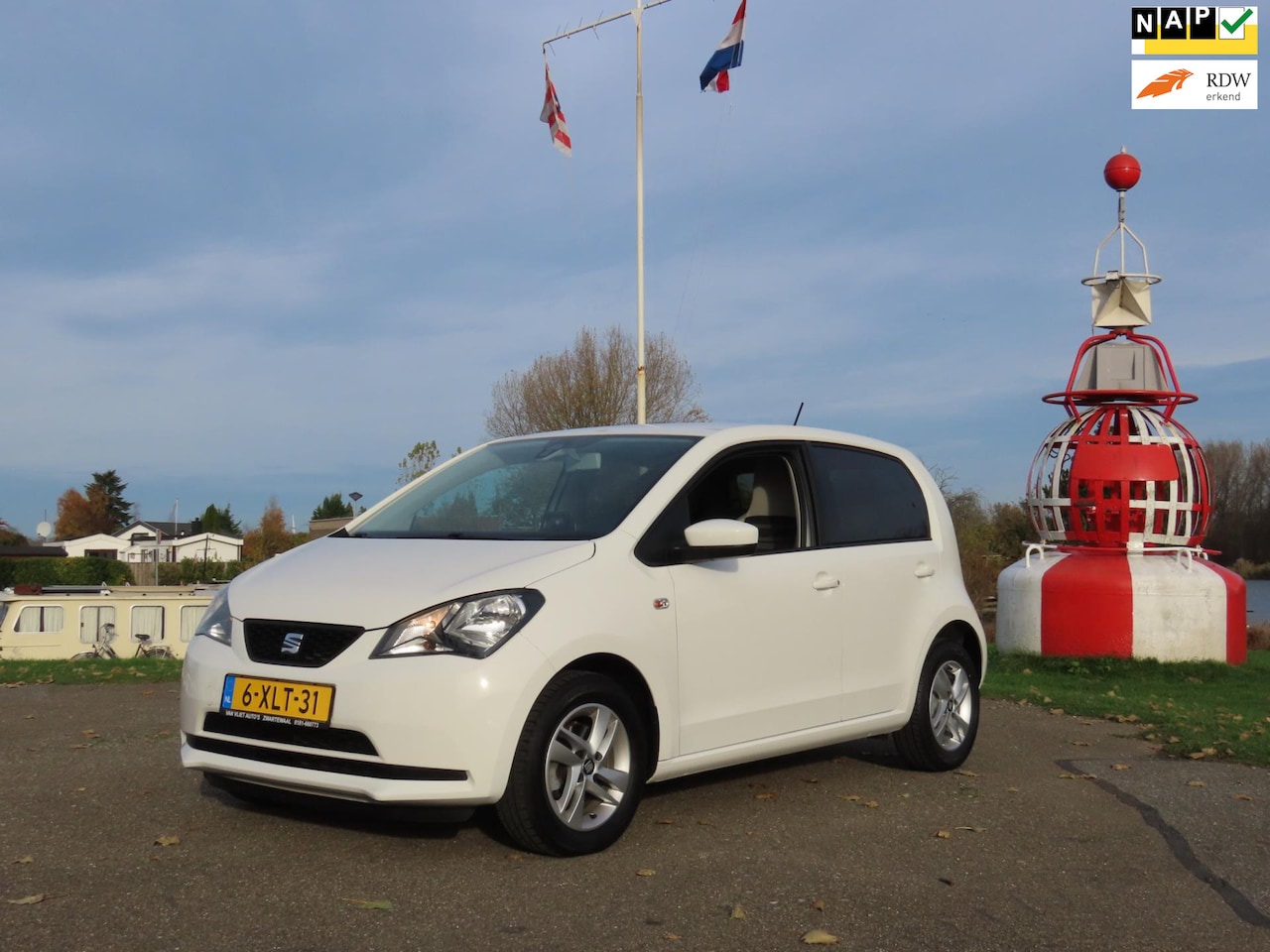 SEAT Mii - 1.0 Style Chic *2e EIG ! *Cruise *Navi *Parkeersensor - AutoWereld.nl