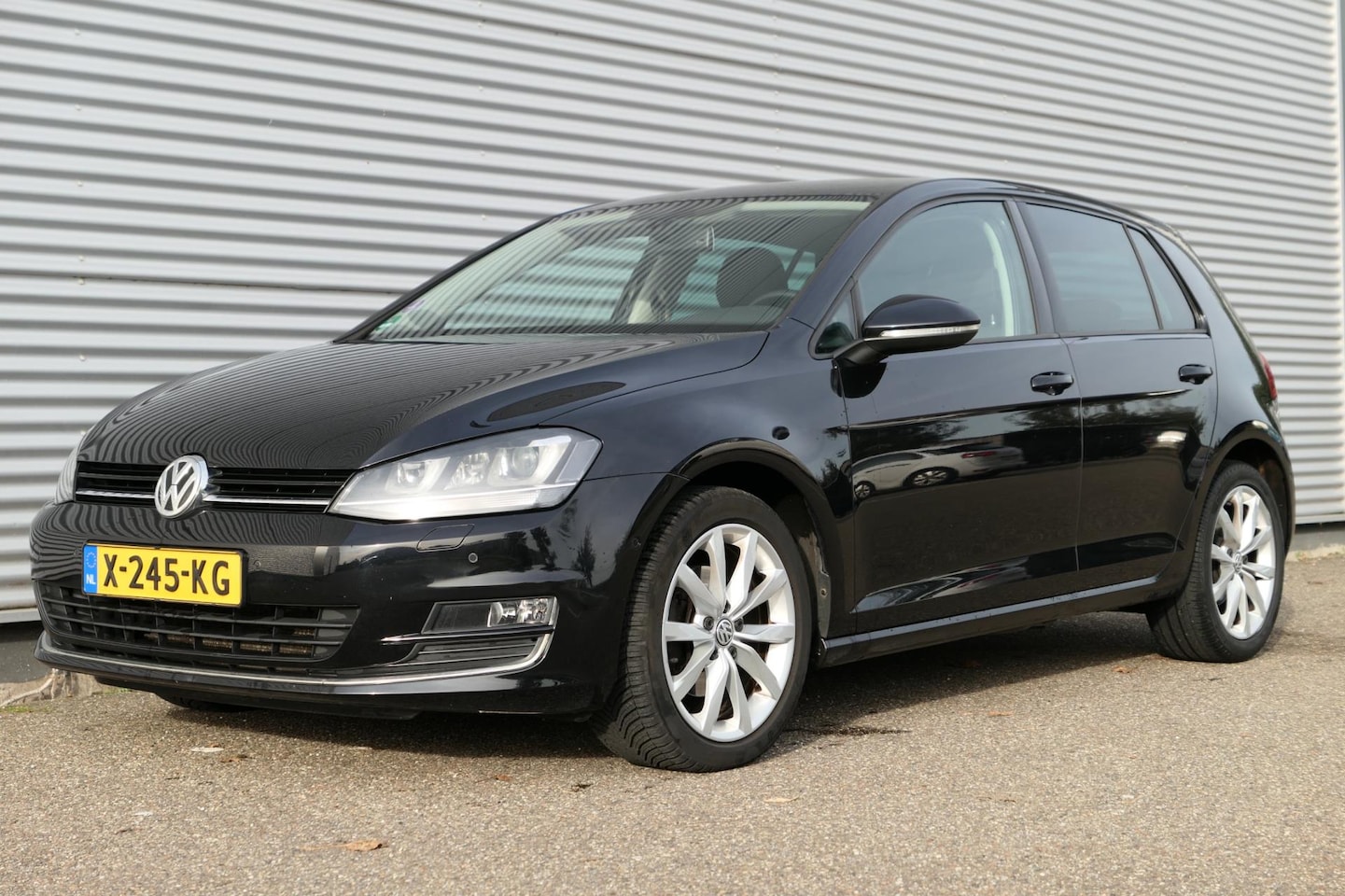 Volkswagen Golf - 1.4 TSI Highline Navi Facelift Clima Camera PDC LED - AutoWereld.nl