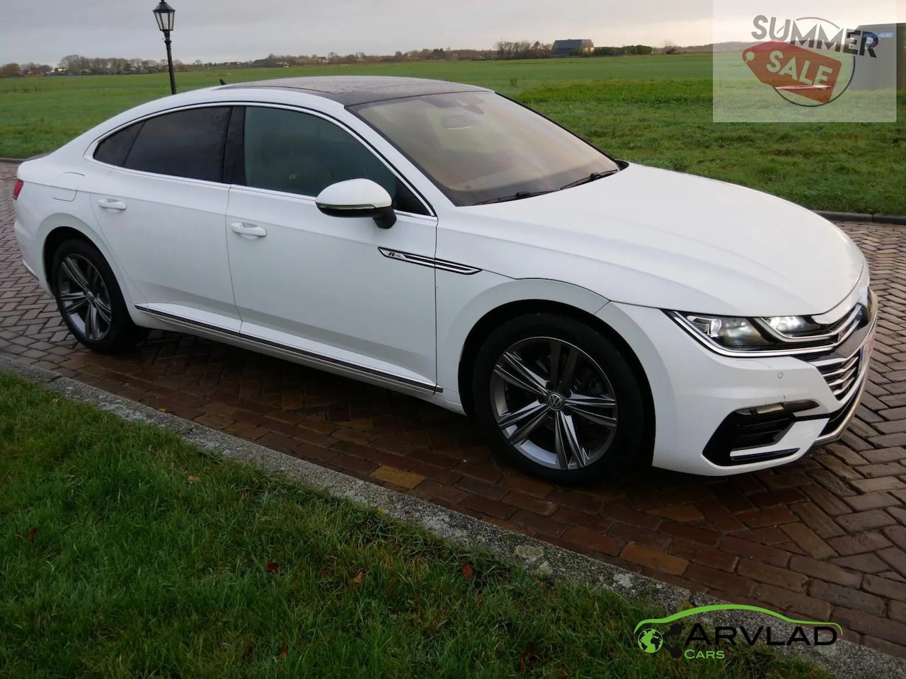 Volkswagen Arteon - ***16599**NETTO**R-LINE**PANO 2.0 TDI ** R-LINE** 2018 *PANO** - AutoWereld.nl