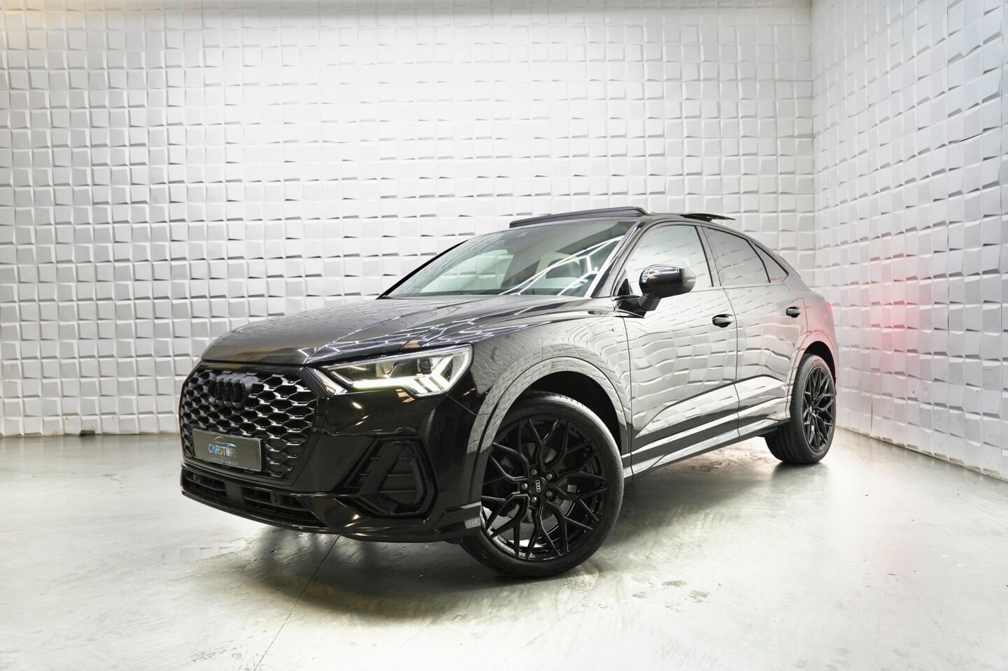 Audi Q3 Sportback - 35 TFSI 3x S LINE PANO VIRTUAL MATRIX LEER - AutoWereld.nl