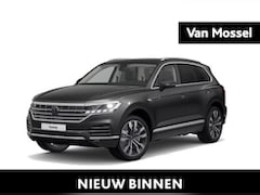 Volkswagen Touareg - Elegance 3.0 TSi eHybrid 4MOTION 381 PK | V6 | Plug-In | Trekhaak | Panoramadak | Lederen