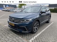 Volkswagen Tiguan - 1.4 TSI eHybrid R-Line Business | Panorama dak| Trekhaak| Navigatie| Adaptieve Cruise Cont