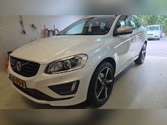 Volvo XC60 - 2.0 D4 FWD R-Design panoramadak