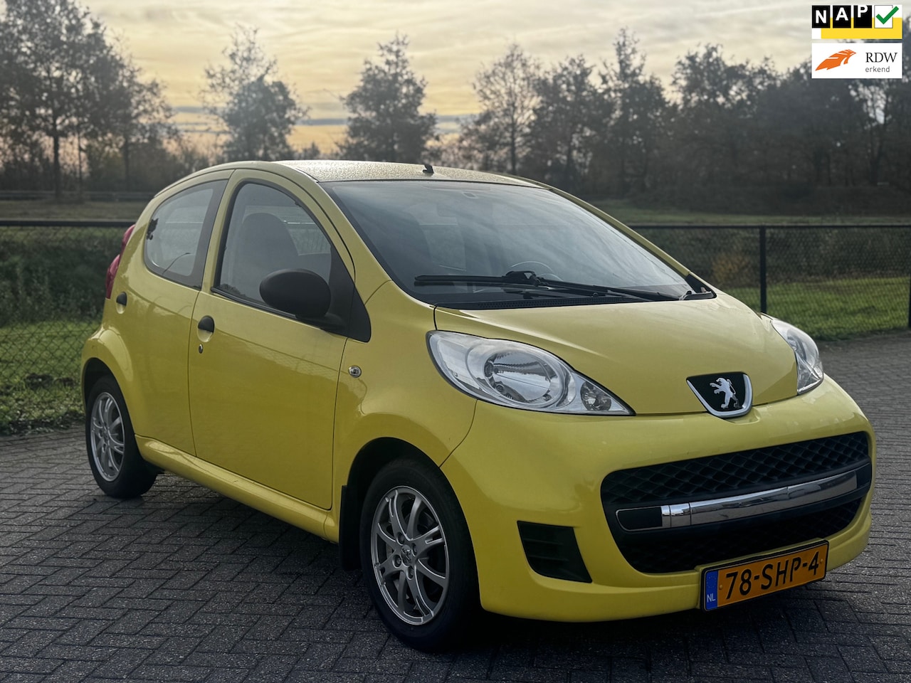 Peugeot 107 - 1.0-12V XR+Airco+LageKM-NAP - AutoWereld.nl