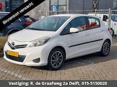 Toyota Yaris - 1.0 VVT-i Aspiration Sport | Trekhaak | Camera | Lichtmetalen velgen | Dakspoiler |