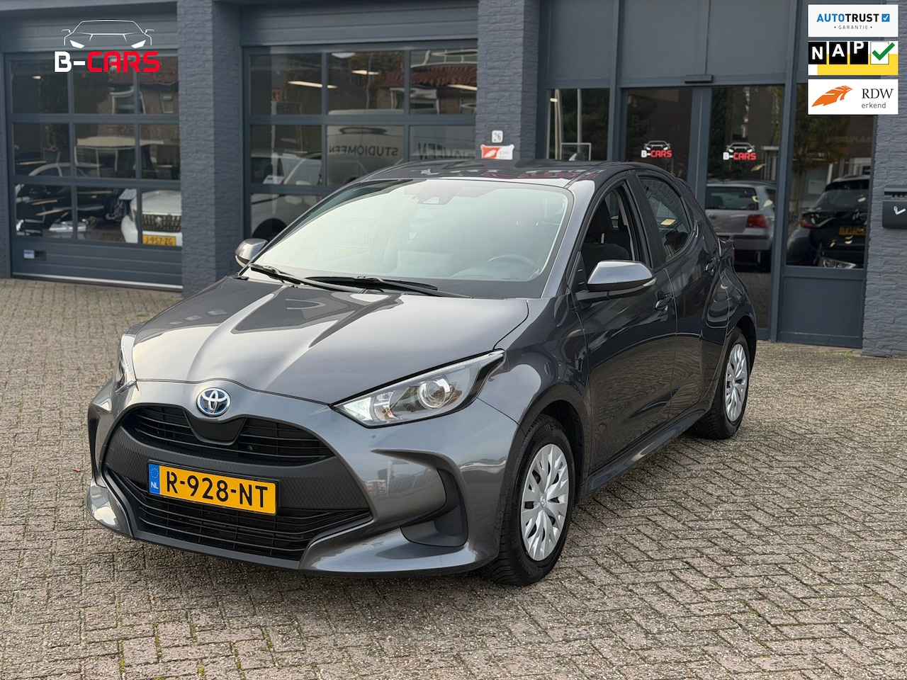 Toyota Yaris - 1.5 Hybrid Active Camera|Automaat|Nap|Xenon|Navi - AutoWereld.nl