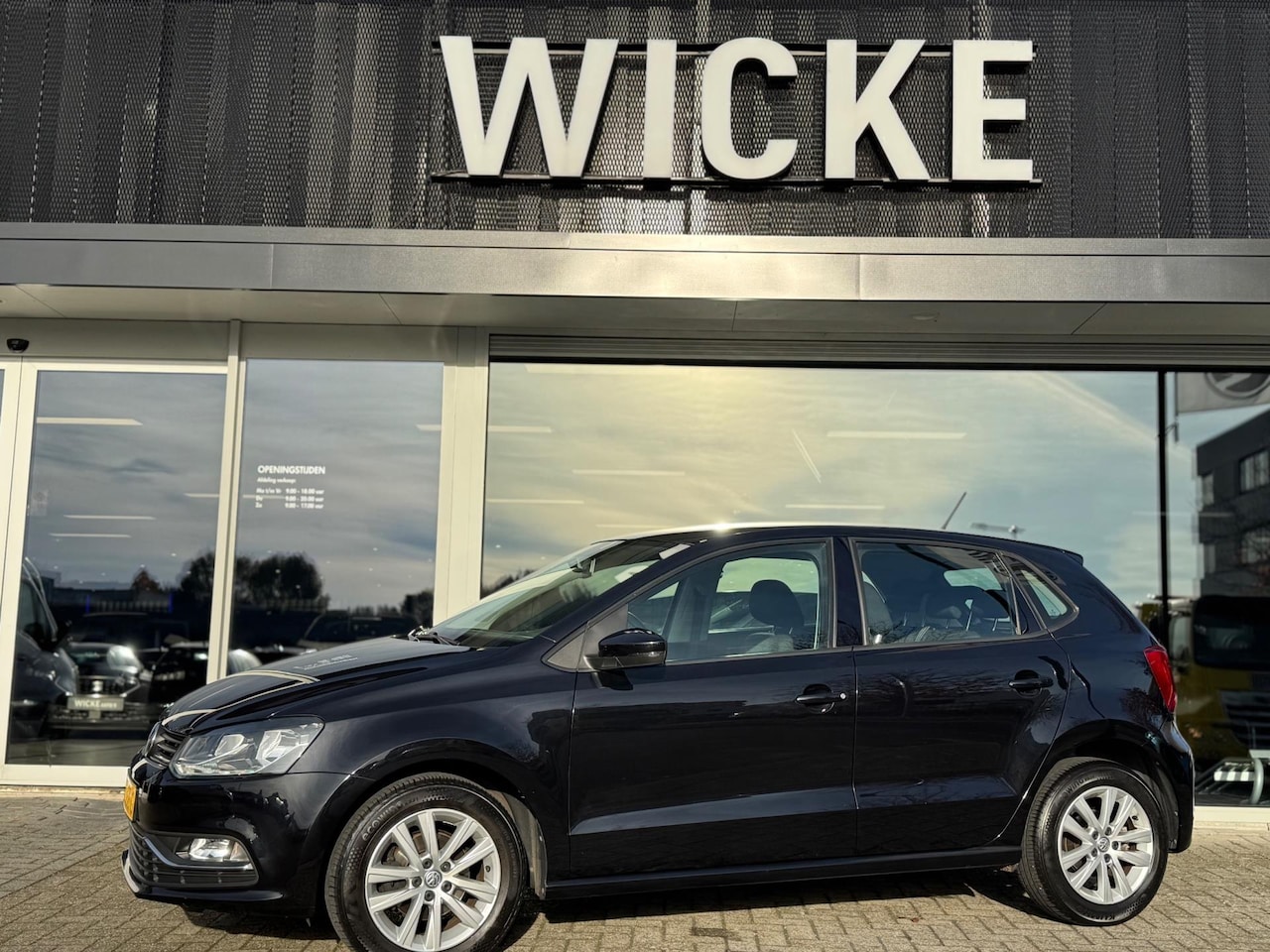 Volkswagen Polo - 1.2 TSI Comfortline 90 PK Bluetooth Cruise control - AutoWereld.nl