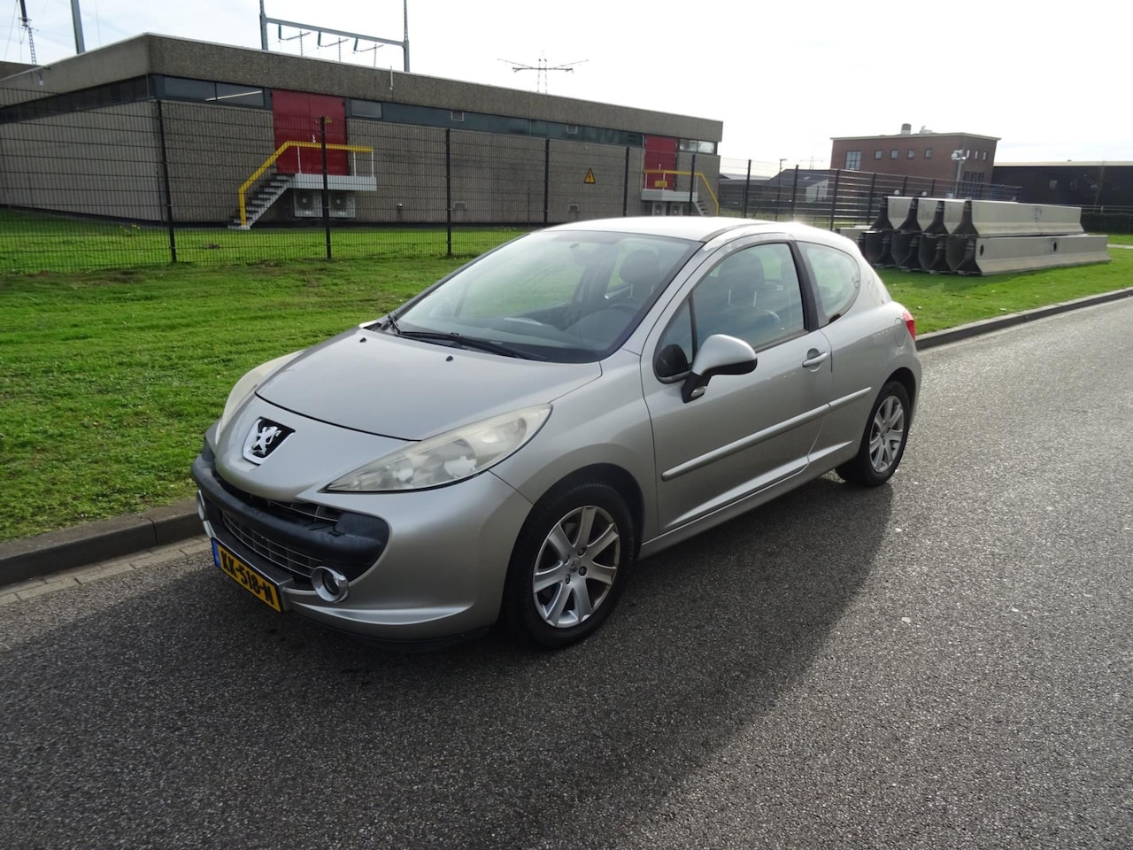 Peugeot 207 - 1.6 VTi XS 1.6 VTi XS - AutoWereld.nl