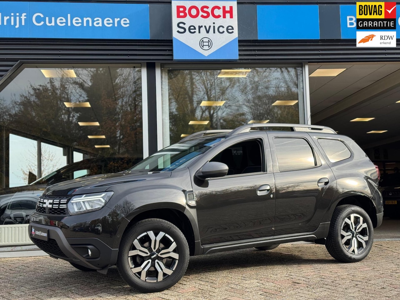 Dacia Duster - 1.3 TCe 150 Journey Keyless / Navi / Camera / P-sensoren rondom / Clima / LM velgen - AutoWereld.nl